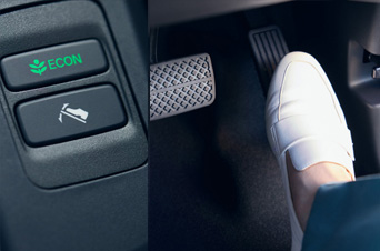 アクセルペダルだけでラクに運転。画像