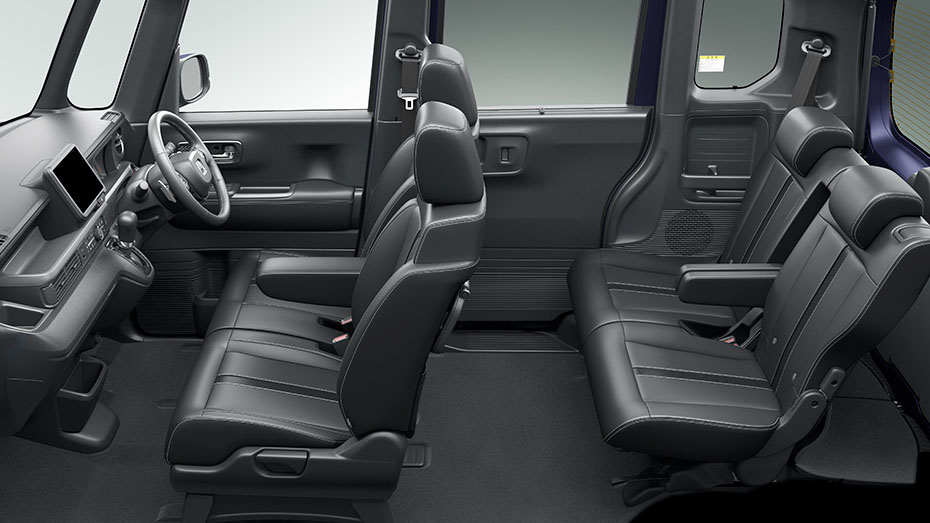 Photo：N-BOX CUSTOM ターボ（FF） コーディネートスタイル