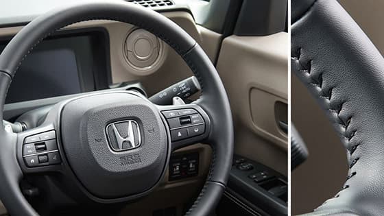 本革巻ステアリングホイール（ブラックステッチ）