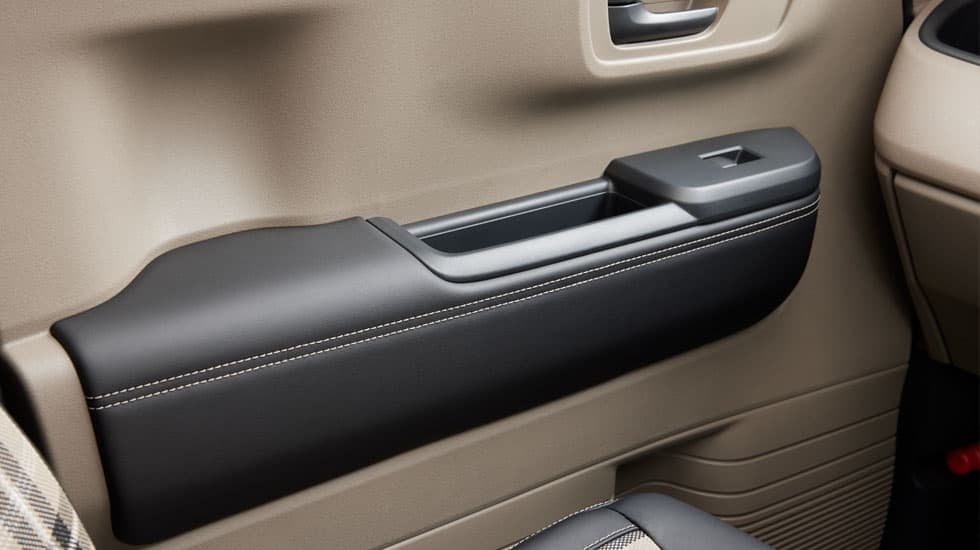 プライムスムースドアライニングアームレスト（ベージュステッチ）