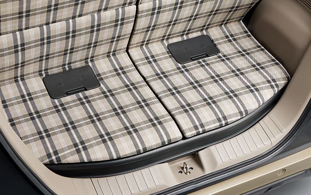 フロアアンダーボックス