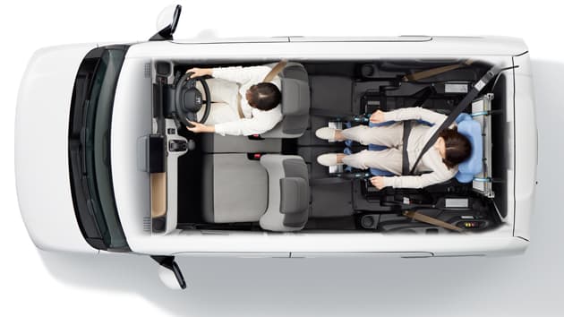 車いすの方にも、ゆとりと安らぎを。