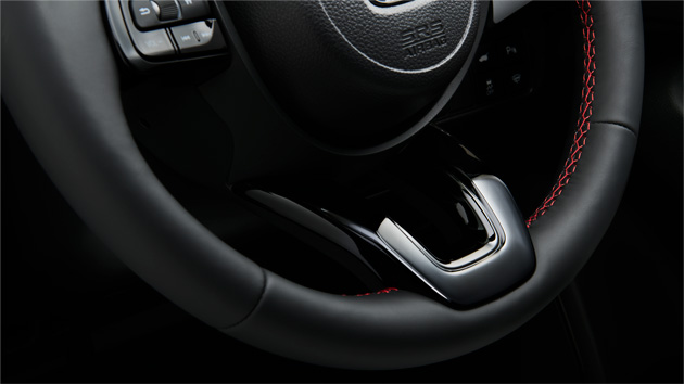 本革巻ステアリングホイール（スムースレザー）〈レッドステッチ〉