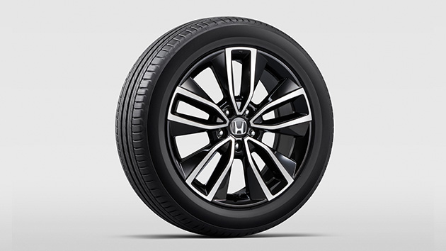 18インチアルミホイール（ベルリナブラック＋切削）