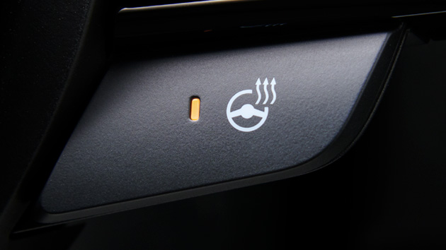 ステアリングヒーター