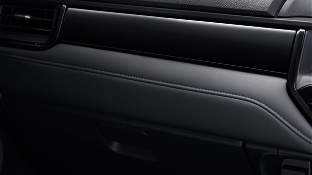 ソフトパッド（プライムスムース インストルメントパネル〈ブラックステッチ〉）