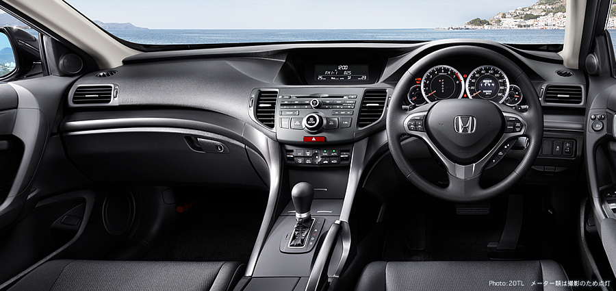 Photo�F20TL�@���[�^�[�ނ͎B�e�̂��ߓ_��