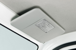 �`�P�b�g�z���_�[�t�T���o�C�U�[�i�^�]�ȑ��j