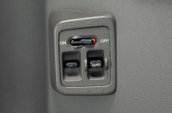 �p���[�E�C���h�E�i�X�C�b�`�Ɩ��t�j