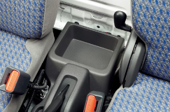 �Z���^�[�R���\�[�����A�g���C