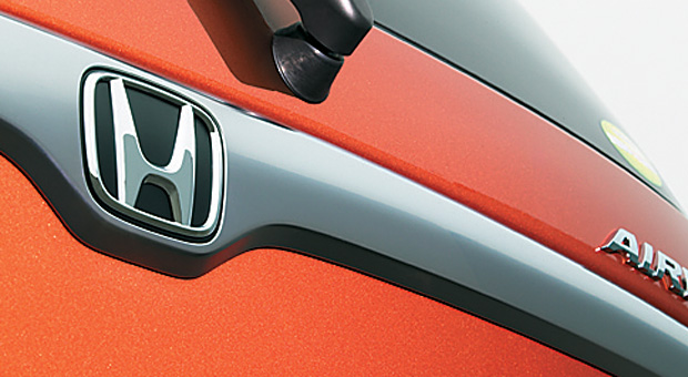 �A�N�e�B�u�p�b�P�[�W�^�T�e�������b�L�E�e�[���Q�[�g�K�[�j�b�V��