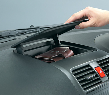 �C���p�l�Z���^�[�A�b�p�[�{�b�N�X