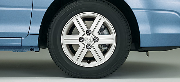 14�C���`�A���~�z�C�[���i4WD�ԁj