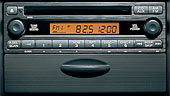 AM/FM�`���[�i�[�tCD�v���[���[