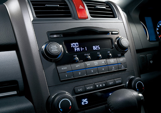 AM/FM�`���[�i�[�tCD�v���[���[+6�X�s�[�J�[