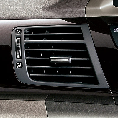 �A�b�p�[�x���`���[�V����