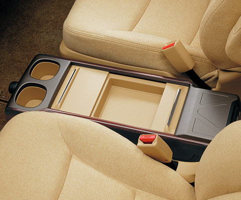 1��ڃV�[�g�Z���^�[�e�[�u���i�܂肽���ݎ�/�J�b�v�z���_�[�t�j