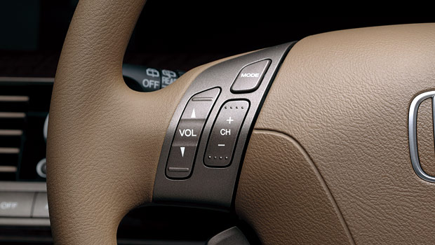 �I�[�f�B�I�����[�g�R���g���[���X�C�b�`�i�Ɩ��t�j