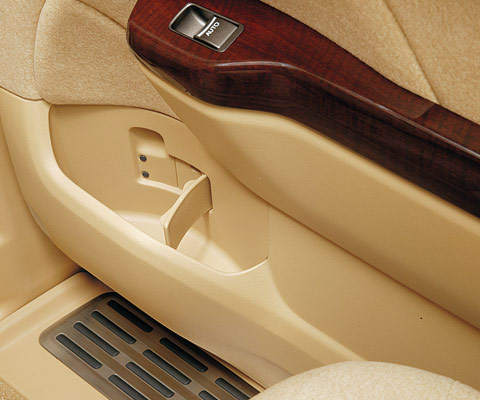 �X���C�h�h�A�E�J�b�v�z���_�[