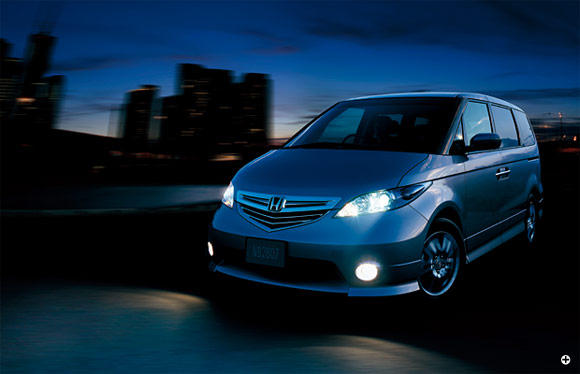 Photo�FVX�EAero Package�iFF�j �{�f�B�J���[�̓u���[�C�b�V���V���o�[�E���^���b�N�@AFS�쓮�C���[�W