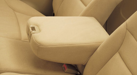 3��ڃV�[�g�Z���^�[�A�[�����X�g