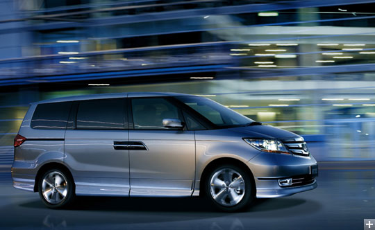 Photo�FSZ�@�{�f�B�J���[�̓A���o�X�^�[�V���o�[�E���^���b�N