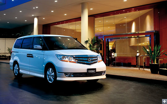 Photo�FS�EHDD NAVI Special Package�iFF�j�@�{�f�B�J���[�̓v���~�A���z���C�g�E�p�[��