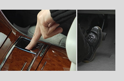 �u���[�L�y�_���𓥂݂Ȃ���X�C�b�`�����������Ď蓮����