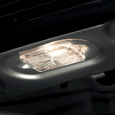 �g�����N���[���Ɩ�