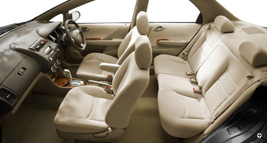 �C���e���A