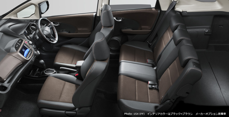 15X�iFF�j �C���e���A�J���[�̓u���b�N�~�u���E���@���[�J�[�I�v�V����������