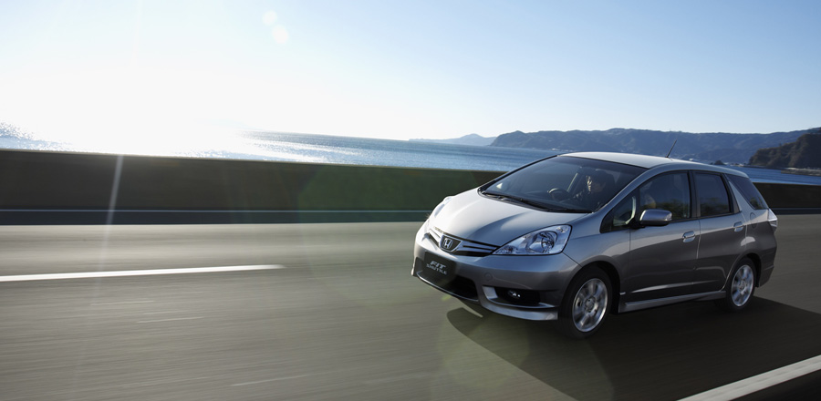 �ԓ��̐Â�����O��ǋ��B���������Ȃ₩�Ƀ����O�h���C�u�����K�B