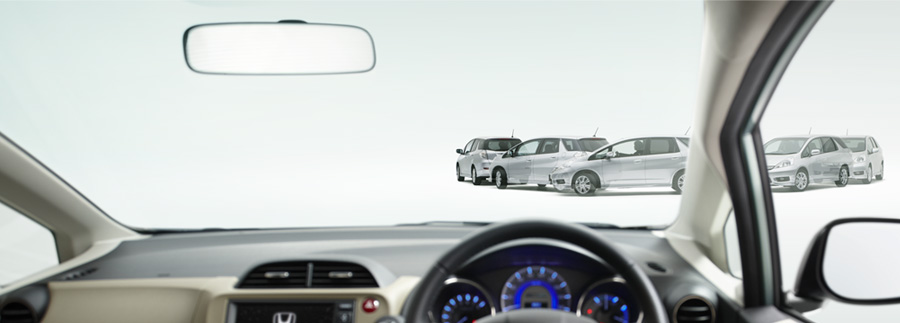 �L�����E�Ǝ��񂵂��₷���{�f�B�ŁA���S���ĉ^�]�ł���B