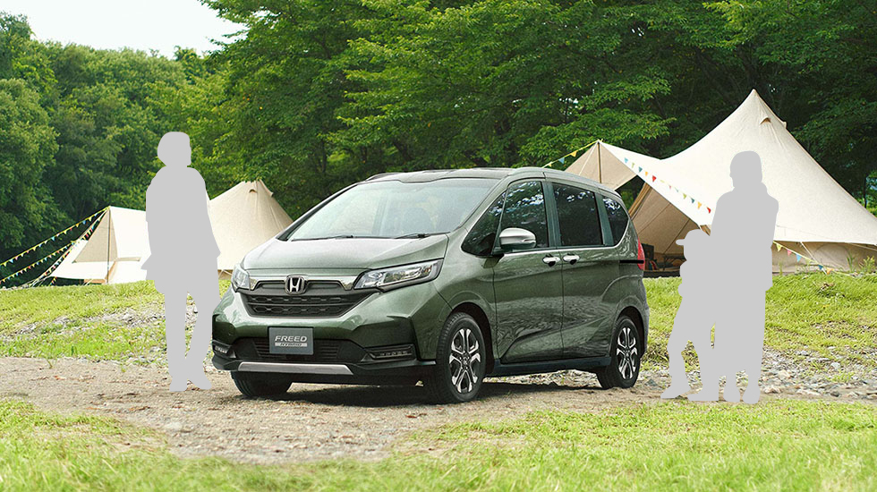 Photo：フリード HYBRID CROSSTAR（FF）　ボディーカラーはシルバーミストグリーン・メタリック