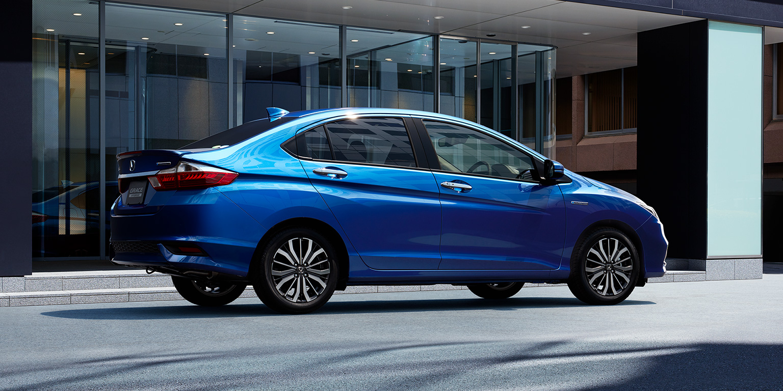 Photo:HYBRID EX・Honda SENSING(FF) ボディカラーはブリリアントスポーティブルー・メタリック