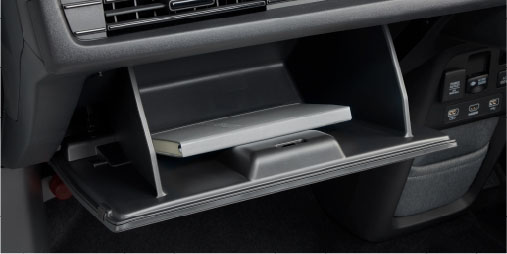 グローブボックス