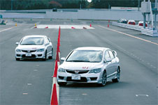 Honda �h���C�r���O�E�X�N�[��