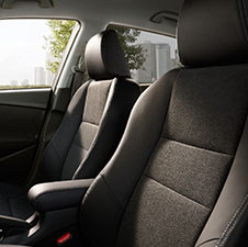 �C���e���A