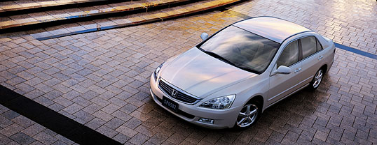 30TL�@�{�f�B�J���[�̓v���~�A���z���C�g�E�p�[��