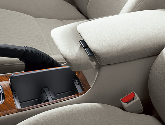 �t�����g�E�X���C�h�A�[�����X�g�t�R���\�[���{�b�N�X�^�Z���^�[�R���\�[���E�J�b�v�z���_�[�i���b�h�t�j