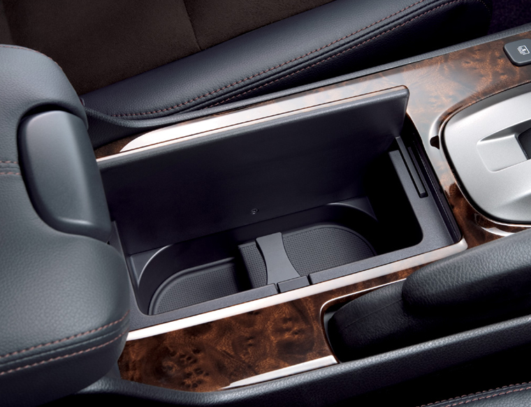 �Z���^�[�R���\�[���E�J�b�v�z���_�[�i���b�h�t�j