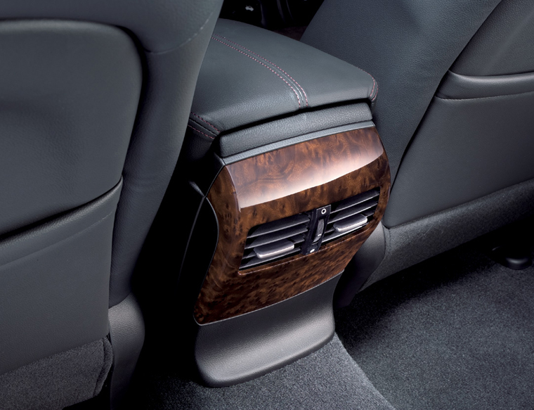 ���A�x���`���[�V����