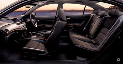 ���i�ʃC���e���A05