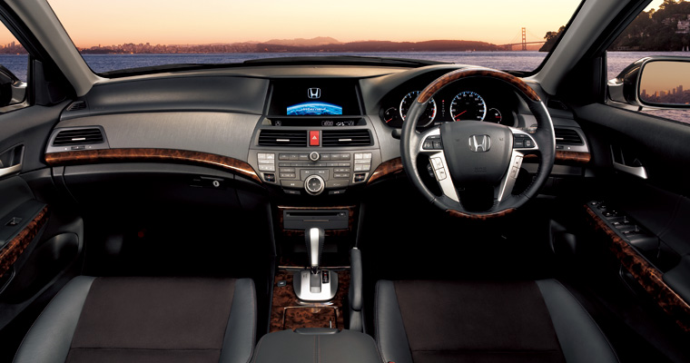 ���i�ʃC���e���A04