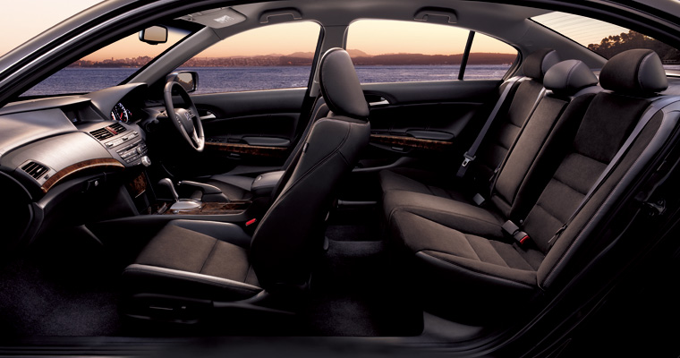 ���i�ʃC���e���A05