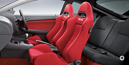 �C���e���A�J���[�̓��b�h