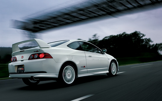TYPE R�@�{�f�B�J���[�̓`�����s�I���V�b�v�z���C�g