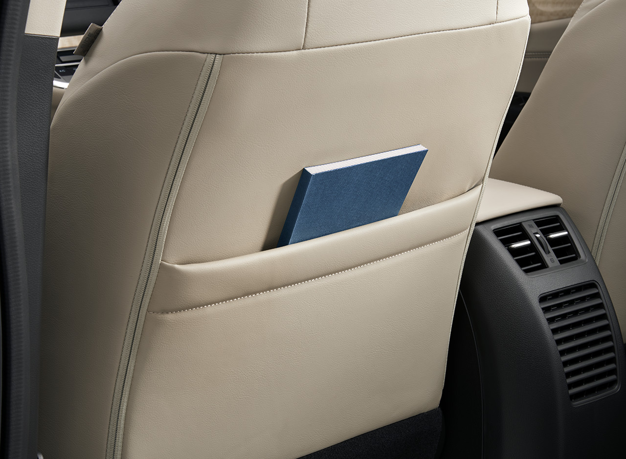 シートバックポケット（助手席）