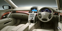 �C���p�l�F�C���e���A�J���[�̓��C�g�E�H�[���O���[�@���[�J�[�I�v�V�����i���U�[�C���e���A�j�A�f�B�[���[�I�v�V�����i�t���A�J�[�y�b�g�}�b�g�j�����ԁ@�J�b�g�{�f�B�ɂ��B�e
