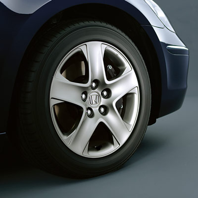 17�C���`�A���~�z�C�[���{235/50R17 96V�^�C��